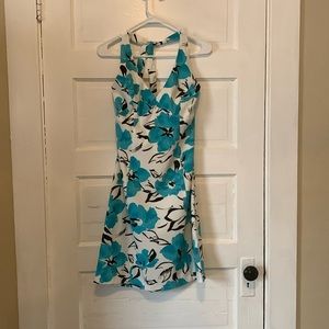 Size 8 White,Teal and Black flower pattern Dress